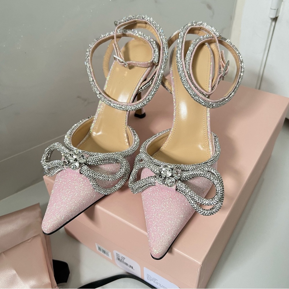 💯MACH & MACH Glitter Double Crystal Bow
Pointed Toe Pump Heels- Baby Pink 39.5